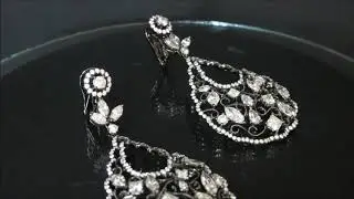 PLATINUM DIAMOND EARRINGS