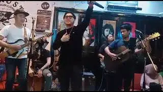 Richie - mungkinkah (Stinky) live cafe tukang tinyuh kopi rustic