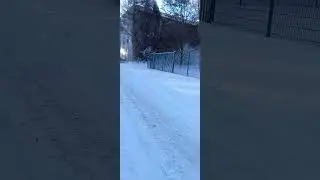 Heute zweiter Versuch: mit der Stra&szlig;enbahn in die Stadt zu kommen.