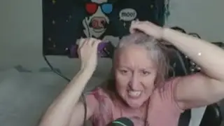 Glammy Shaves Her Head 