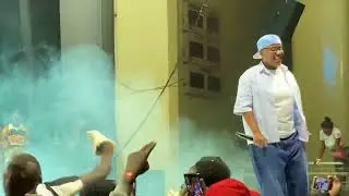 Nisha Ts afadza ma fans aimba Maidei at Raymer album launch @aquatic complex