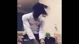 Famous Dex - Hold On (2017)