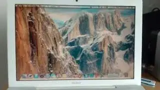 Early 2009 Apple MacBook - Unboxing and Overview
