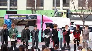 180331 스트레이 키즈(Stray Kids)-Q&A-이번앨범에서 제일 좋아하는곡은?-음악중심 미니팬미팅