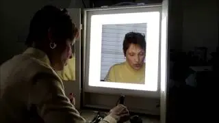 Светильник для макияжа