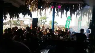 Mainstream Sundays Beach Party