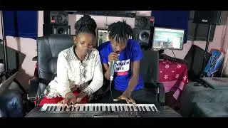Annet Kesh and  saviour bee hot 🔥 seben see how this girl  played the keyboard
