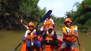 Aksi Bersih Kali Bekasi dan Delta Pekayon dengan Keman Boat