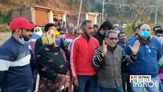 Residents of Chowadi protest against Electricity department