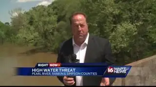 Pearl River overflows its banks