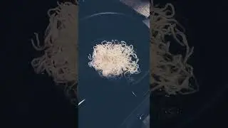 frying string hoppers
