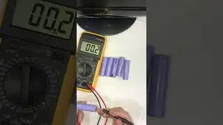 Cell pin th&aacute;o từ laptop cũ: Sống hay đ&atilde; 
