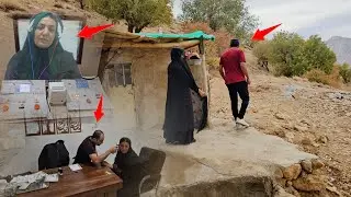 Farideh Khanum visits the doctor due to ear pain🩺