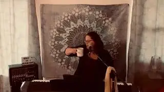 Heidi Burson- Wake Up Wednesday (featuring Norah Jones and an original tune)