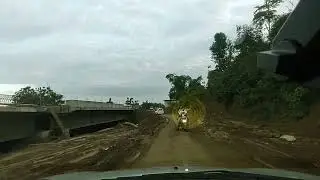 bewaja gadi ki light jalane me logo ko bada maja ata hei kon inko samjaye