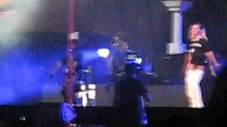 Rihanna - What's My Name? (Diamonds World Tour - Istanbul, Turkey 30.05.2013)