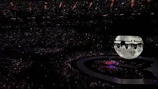 ARIANA GRANDE | Tattooed heart [London, NIGHT 5, Sweetener World Tour 2019]