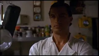 Pi&egrave;ge en Haute Mer -  Sc&egrave;ne en Cuisine - Steven Seagal   (1992)