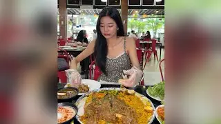 အရမ်းအရသာရှိတဲ့ ဧရာမ ဆိတ်ပေါင်ဒံပေါက်ဗန်းကြီးကို Food fare မှာ အဝသွားစားမယ်။ 😋❤️