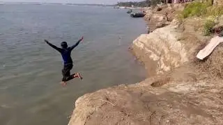 Scaring People From Underwater at the River! - Prank (Funny Reactions)