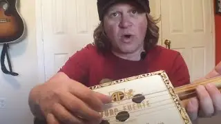 Janky&rsquo;s LoweBow Cigar Box Guitar Like Richard Johnston's CBG