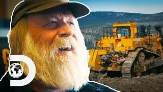 Tony's Ripper Shank RIPS Itself Off! | Gold Rush