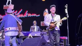 Dwight Yoakam &ldquo;Turn Me On, Turn Me Up, Turn Me Loose&rdquo; 9-04-25 Tulsa OK Front Row