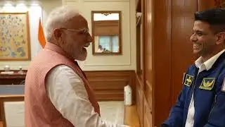 PM Narendra Modi&rsquo;s Interaction with Group Captain Shubhanshu Shukla | New Delhi | 7 LKM