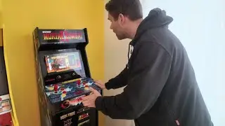 The IKEA Of Arcade Machines Is ACTUALLY GOOD! (Arcade1up Classic SE)