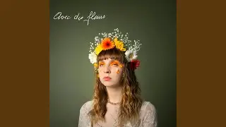 Avec des fleurs