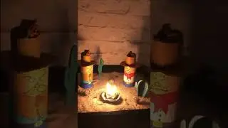 Simplement deux cow boys des toilettes qui discutent autour d'un feu