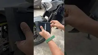 Installing Fork Seal Cover on my z900 #z900kawasaki #ninja #Forkseal #shockersleeves