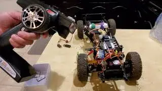 sense innovative ess-one engine sound system installed. lc80 scale ceawler