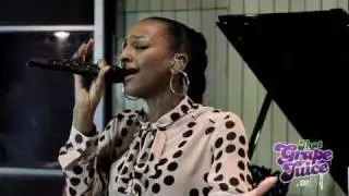 Alexandra Burke - Elephant (Live Acoustic)