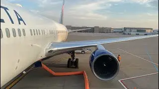 I Flew On Delta's OLDEST Boeing 767! Economy Class | Cincinnati to Atlanta