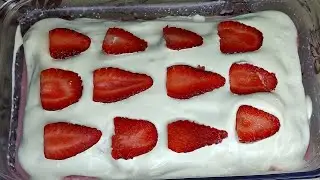 Strawberry 🍓 Milk Cake Recipe by Cooking with Maheeen 🍓| ( Tres Leches Cake)