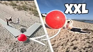 XXL-Gymnastikball katapultiert uns 5m in die Luft! | Wir bauen ein Trampolin & Turn-Setup am Strand!