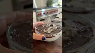 Magic shell coconut chia pudding✨