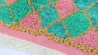 Tapis berb&egrave;re Ariel - Un jour, un d&eacute;sert