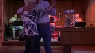 &ldquo;My Window Faces the South&rdquo; sung by Gary Henson of Al&rsquo;s Country Playboys at Leon&rsquo;s in Longview