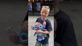 [AD] Taking Many Moods Stitch with us to watch the Lilo & Stitch movie🌴 @justplaytoys @DisneyUK