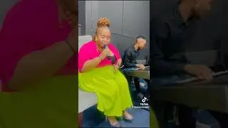 Kukhona izandla ezabethelwayo 🙌🏼🙌🏼