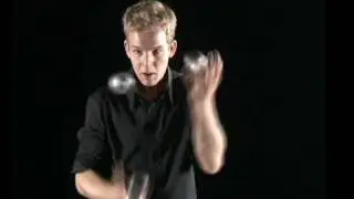 Timo Wopp - 3 Balls - Amazing Juggling