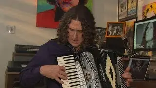 Weird Al Yankovic plays the 