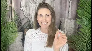 Trying Charlotte Tilbury's Hot Lips Kissing Fallen From Lipstick Tree