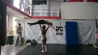#liftcarry | Strong muscular girl lift and carry another girl easily | #stronggirl #gymgirl #lifting