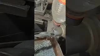 #lathemachinework #mechanicalskills #lathemachineshorts #metalcutting #turningmachine #workshopvideo