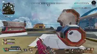 Apex Legends with a perfectly used chair :') and the Earl of Baggins