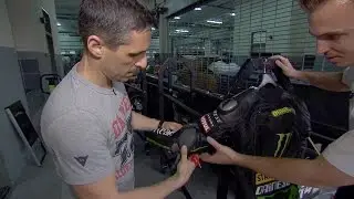 Espargaro explains how to get your elbow down