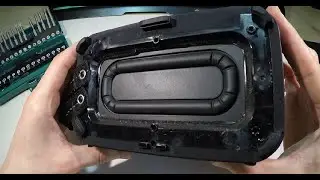 What's inside? - Skullcandy Barricade XL Speaker
